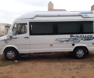 21 Seater Tempo Traveller