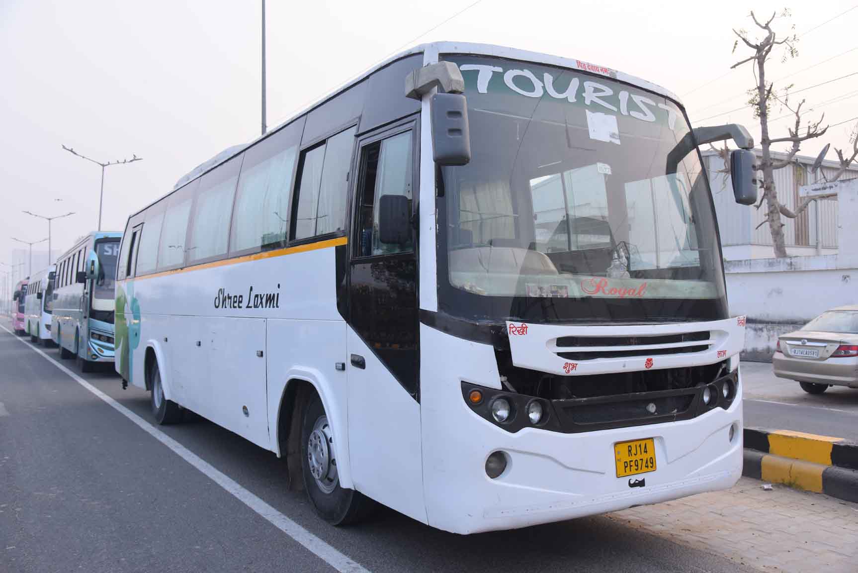 45 Seater Luxury Bus 